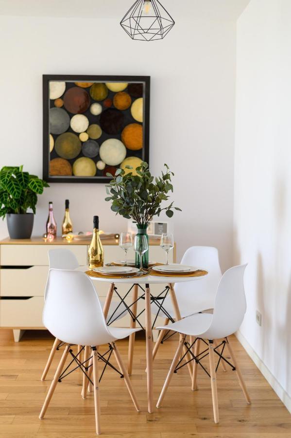 North Artistique - Aviatiei Appartement Boekarest Buitenkant foto