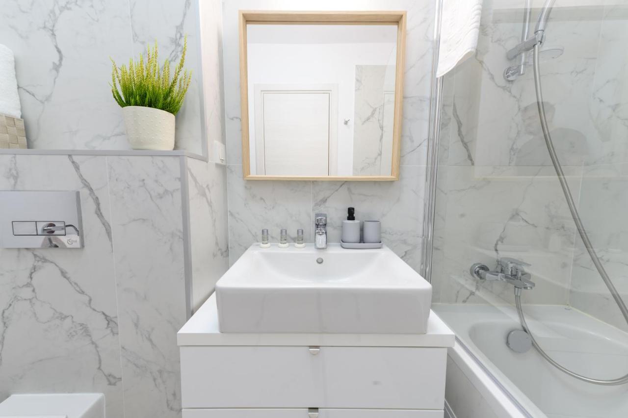 North Artistique - Aviatiei Appartement Boekarest Buitenkant foto